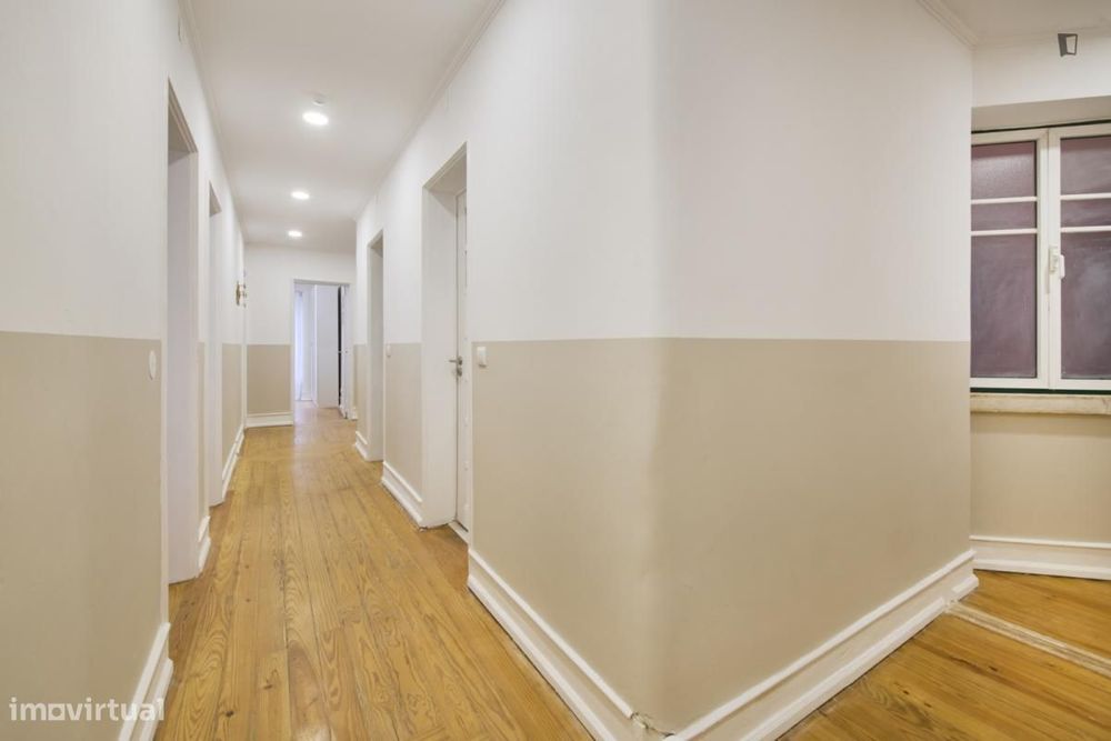 Quarto - localizado em Alameda Lisbon