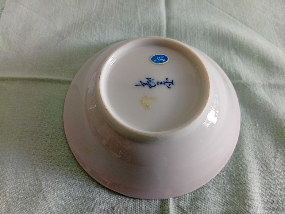 Taça em porcelana japonesa (1)