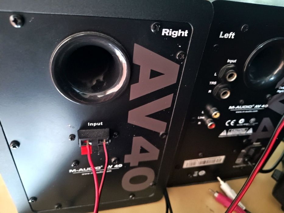 Monitores de Estúdio M-Audio Studiophile AV 40 (Par) - Excelente Som