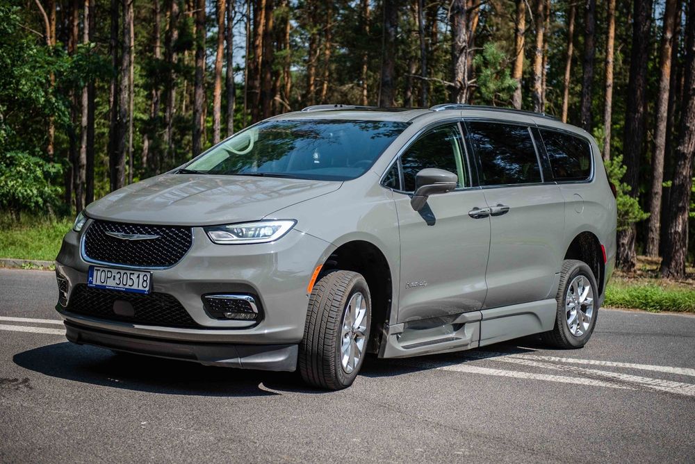 Chrysler Pacifica