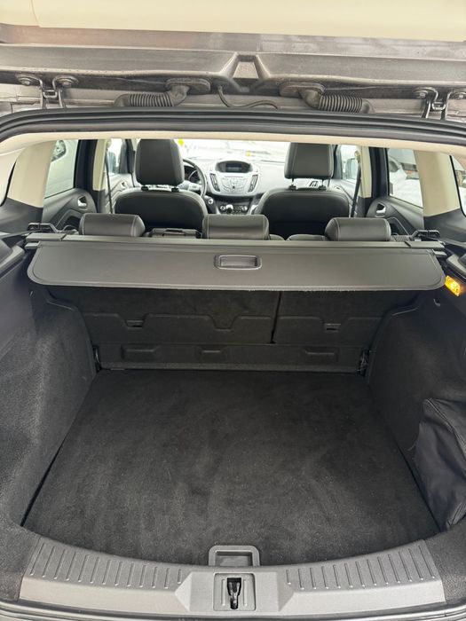 Ford Kuga 1.6 benzyna