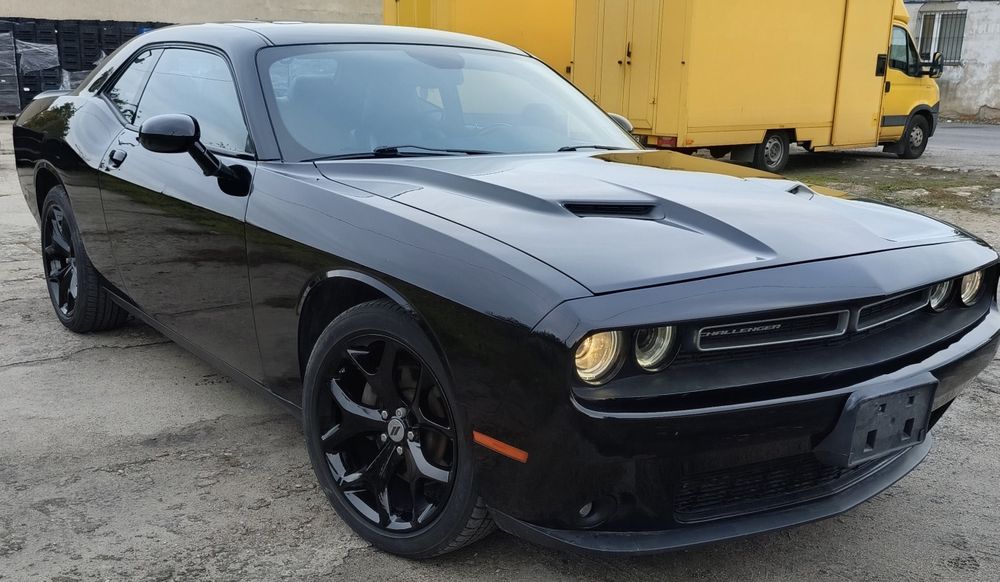 Dodge Challenger