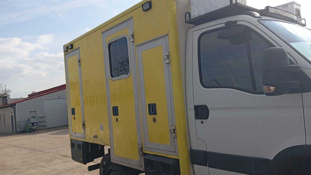 Kontener ambulans / kamper