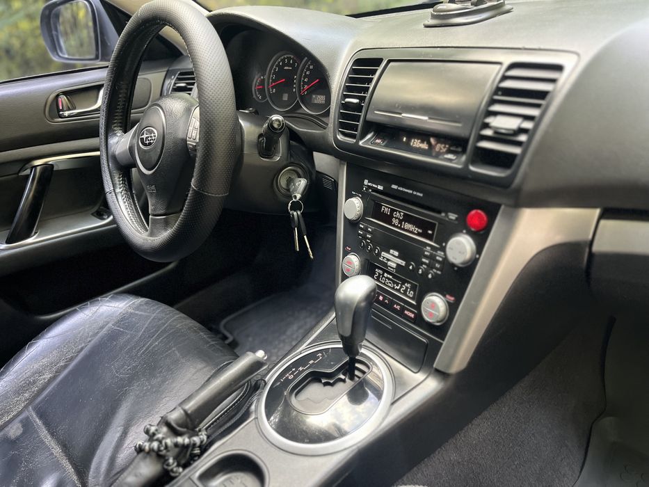 Subaru outback 2.5 газ/бенз