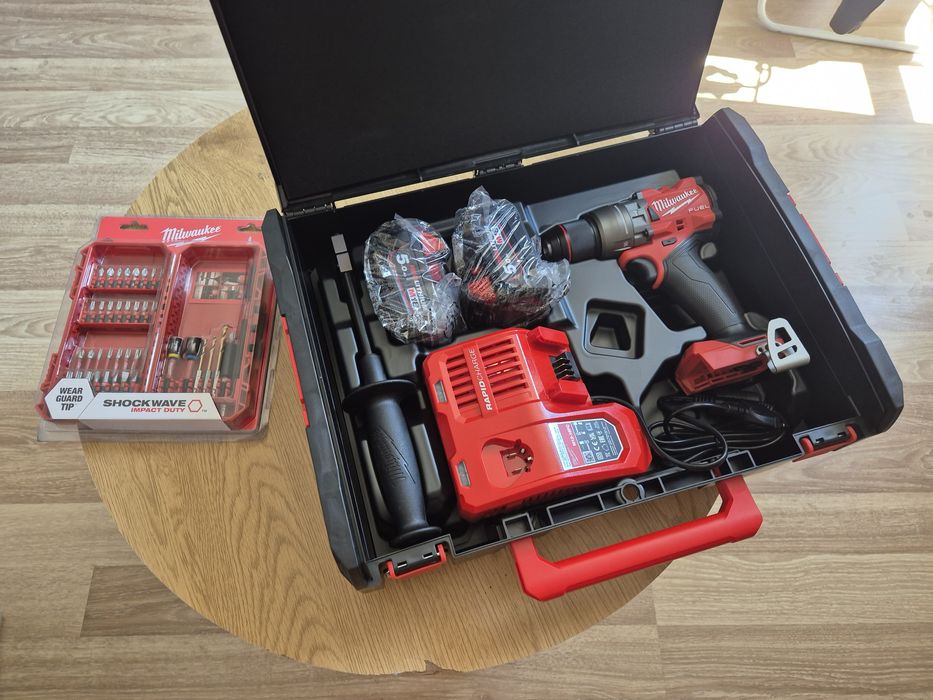 Milwaukee M18 FPD3 2x5Ah ładowarka walizka + bity NOWE