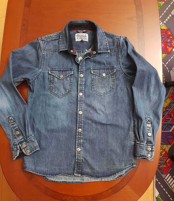 Сорочка джинсова.