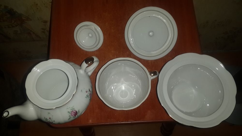 Набор посуды для чая, или кофе