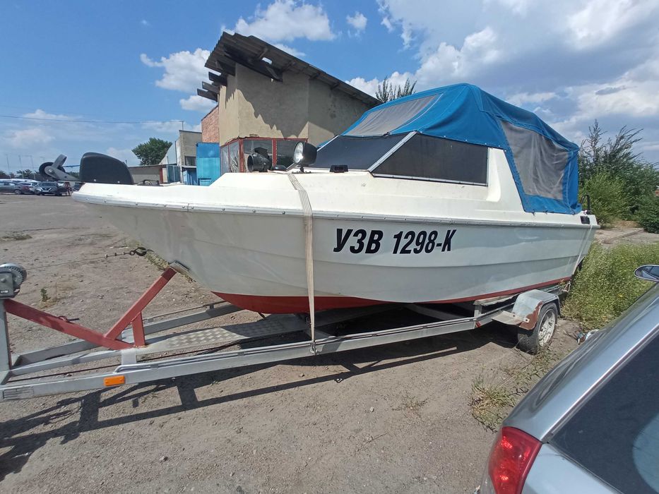 Катер Продаю все що до него