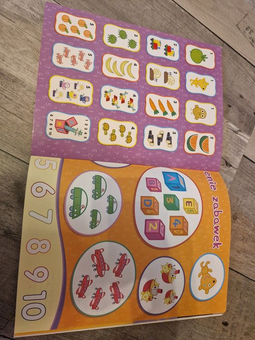 Zestaw 3 książek do rozwiązywania Peppa  Wikingowie angielski