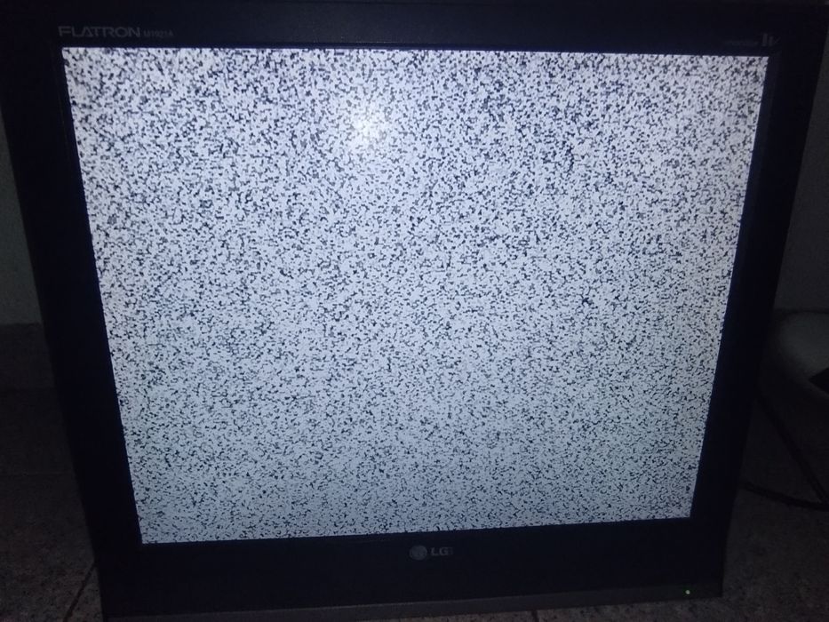 TV LG LCD 24 in a trabalhar vendo urgente