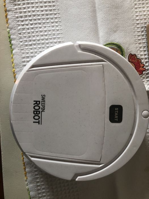 Aspirador robô ROBOT
