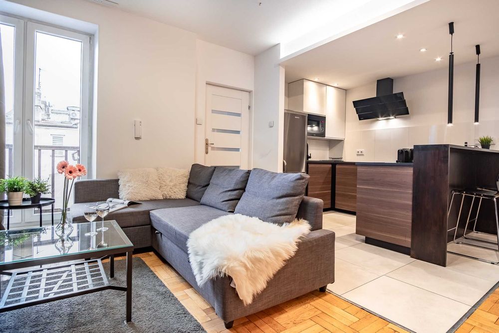 Duży apartament na Starym mieście : 2 sypialnie : 2 łazienki
