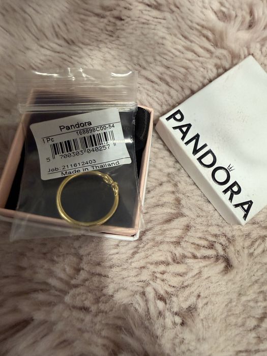 Pierscionek pandora