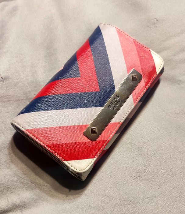 Portfel damski GUESS