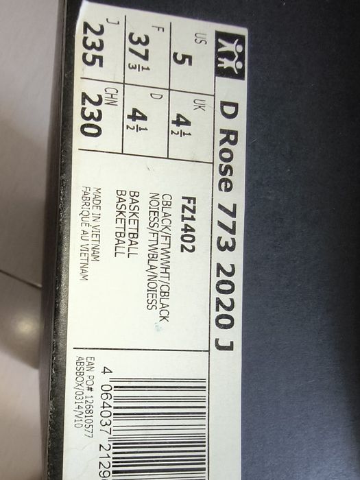 Buty Adidas rozmiar 37  1/3