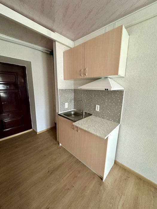 Оренда кімнати в гуртожитку зі своєю кухнею і санвузлом
