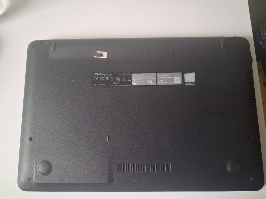 Ноутбук ASUS VivoBook X556U
