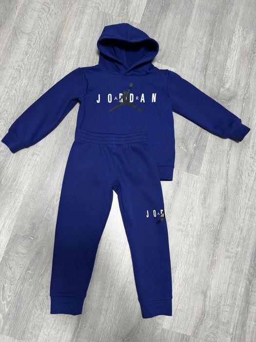 Костюм на флисе Jordan 5-6лет