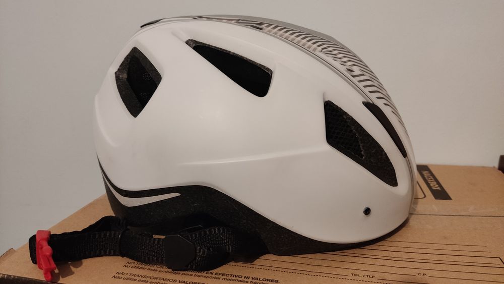 Vendo capacete para andar de bicicleta