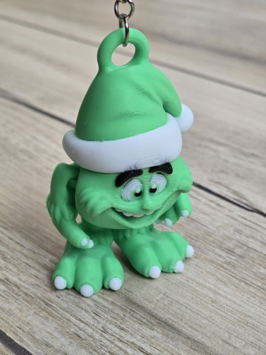 Figlarny Breloczek Grinch - Świąteczna Psota 3D - Brelok Druk3d