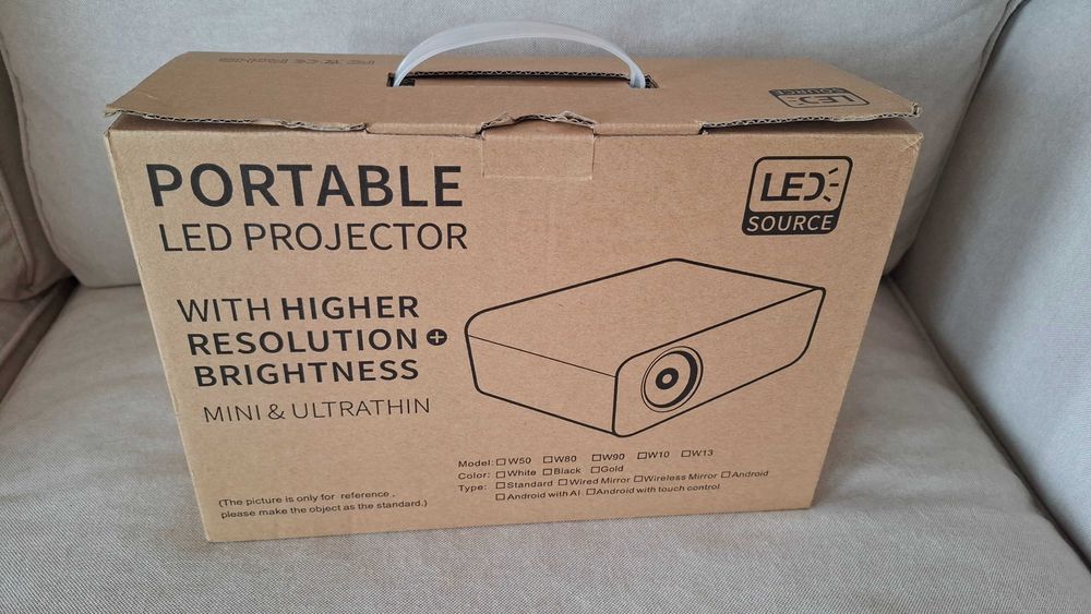 Semi-new Portable LED Projector64552036297985123