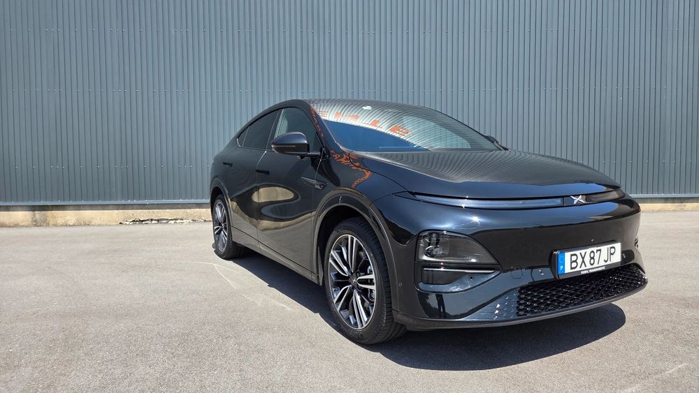 Xpeng G6 87.5 kWh AWD Performance + Gancho de Reboque