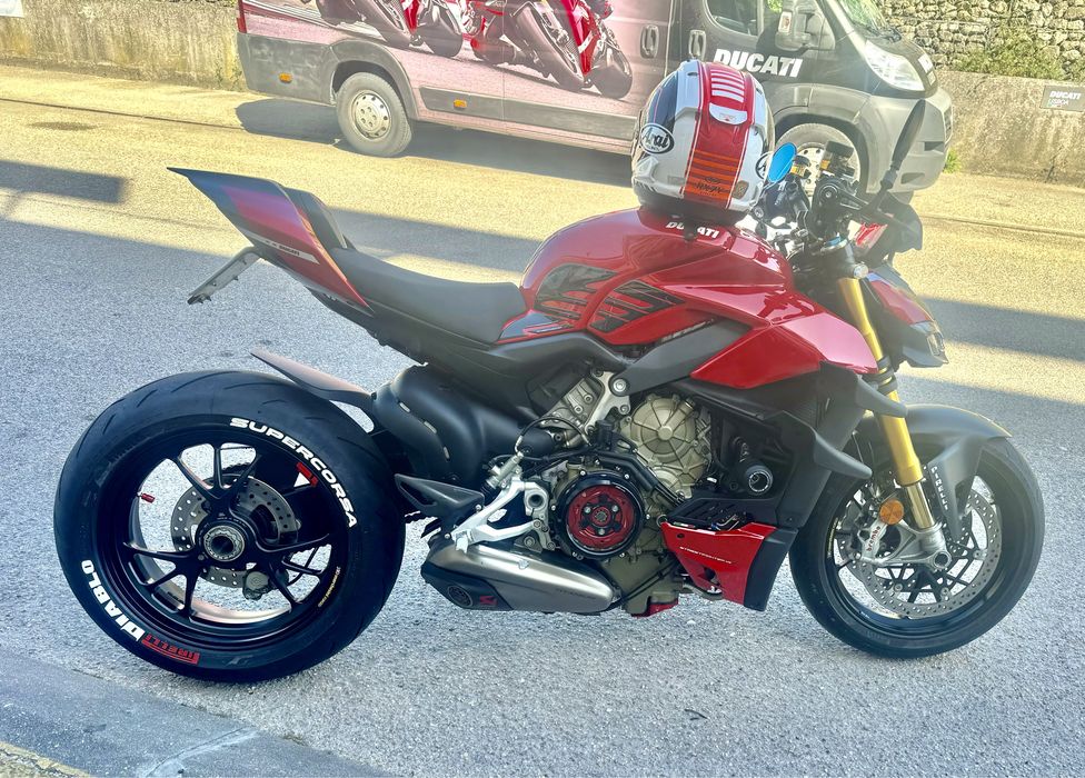 Ducati Streetfighter V4
