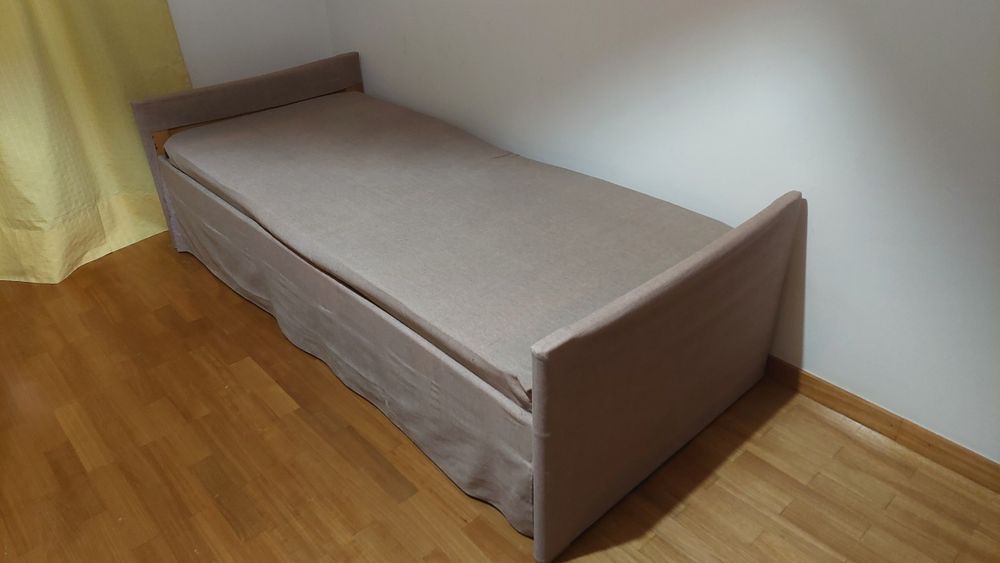 Cama/sofá adaptado