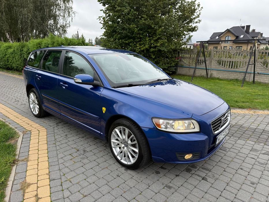 Volvo V50