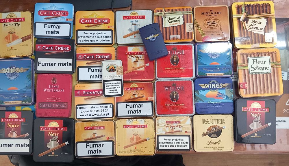 Caixas metalicas de cigarrilhas