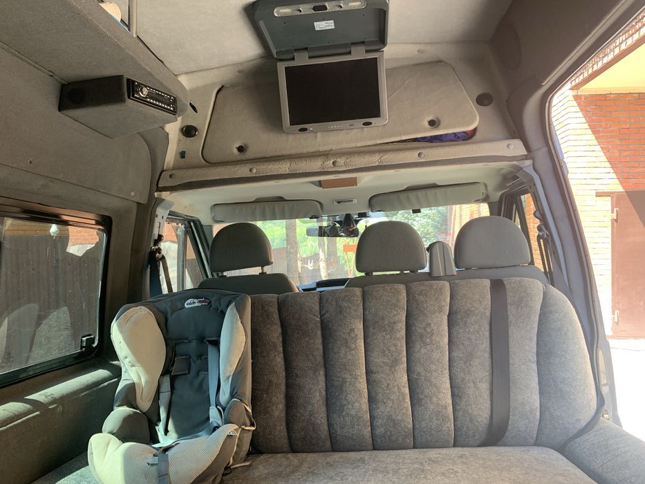 Микроавтобус  Ford Transit