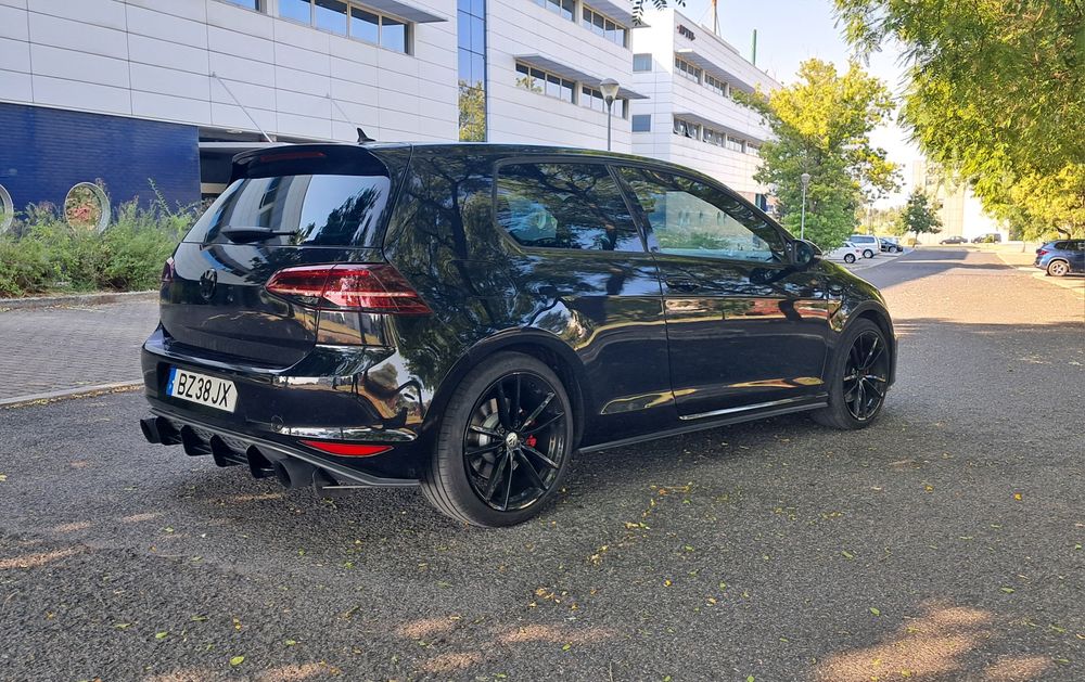 Volkswagen Golf — fotografia 3