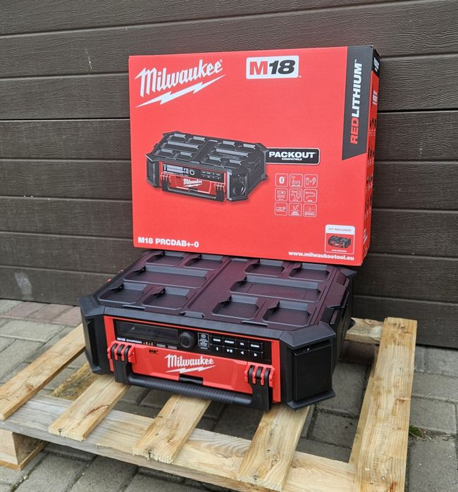 Radio Milwaukee M18 PRCDAB+-0 Budowlane Ładowarka Głośnik Packout