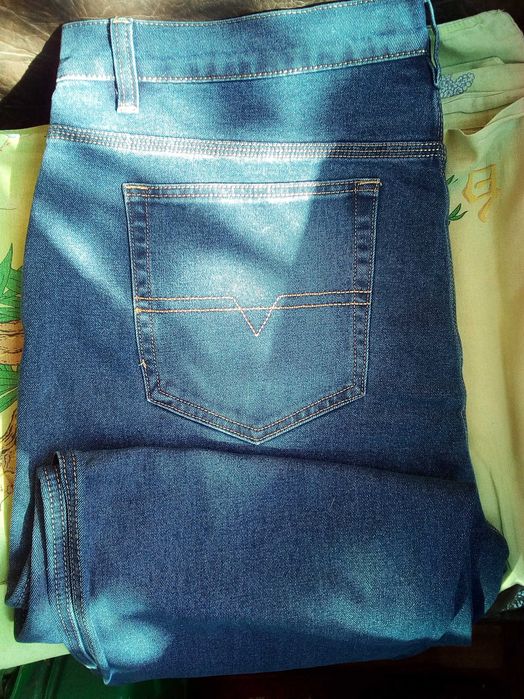 Продам новые джынсы 839 батал