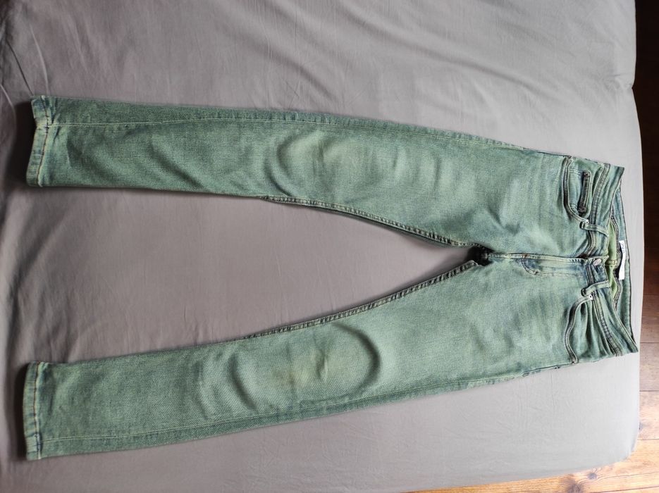 Dżinsy w rozm. 38 ZARA