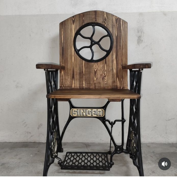 Cadeirão com base de máquina singer