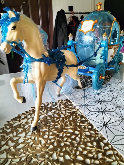 Zabawki używane dla dziewczynki