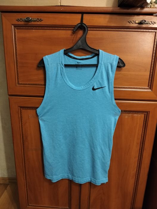 Майка, білизна  Nike..