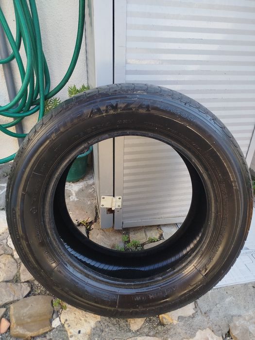 Pneu muito bom estado