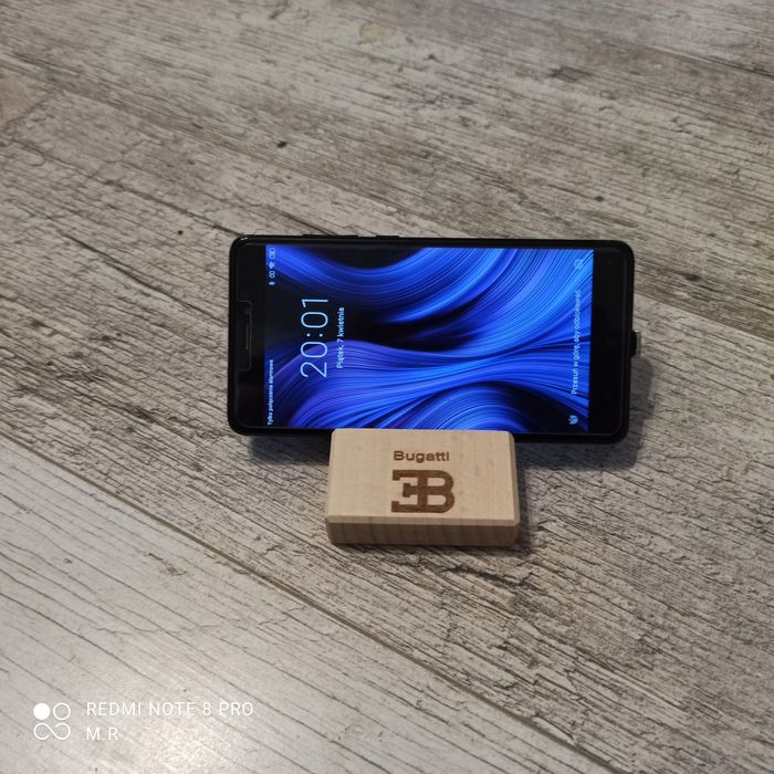 Podstawka pod telefon