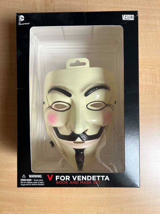 Oryginalna maska V jak Vendetta na Halloween