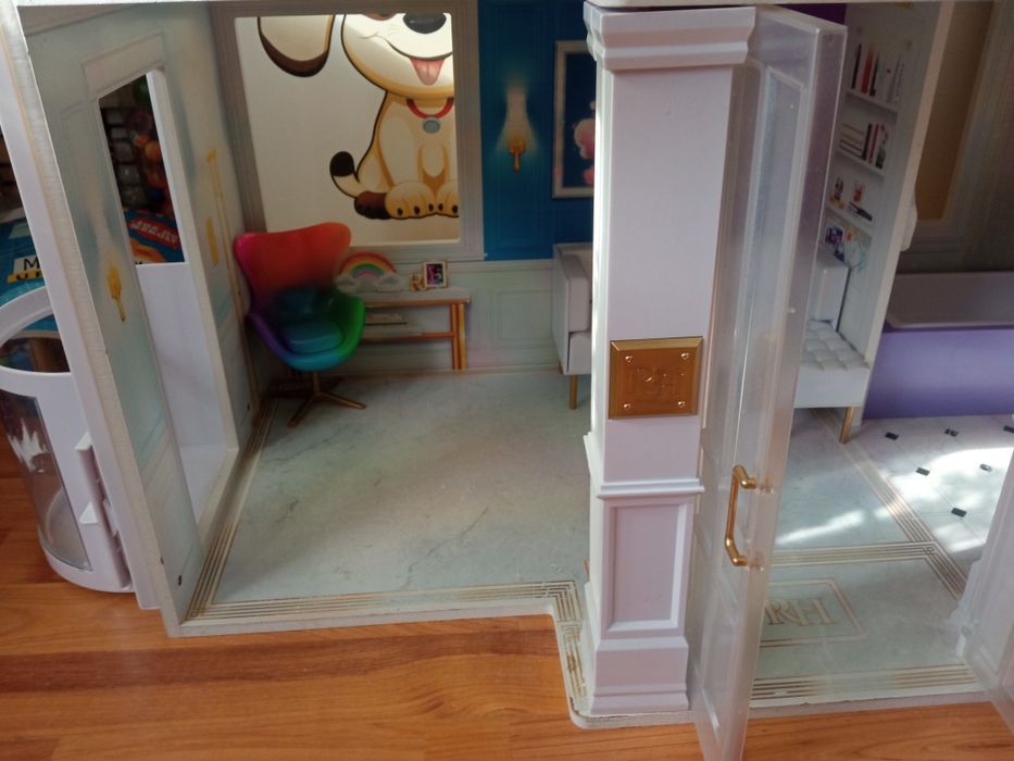 Domek dla lalek Rainbow High + akcesoria + lalki