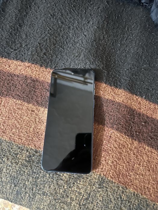 Мобильный телефон