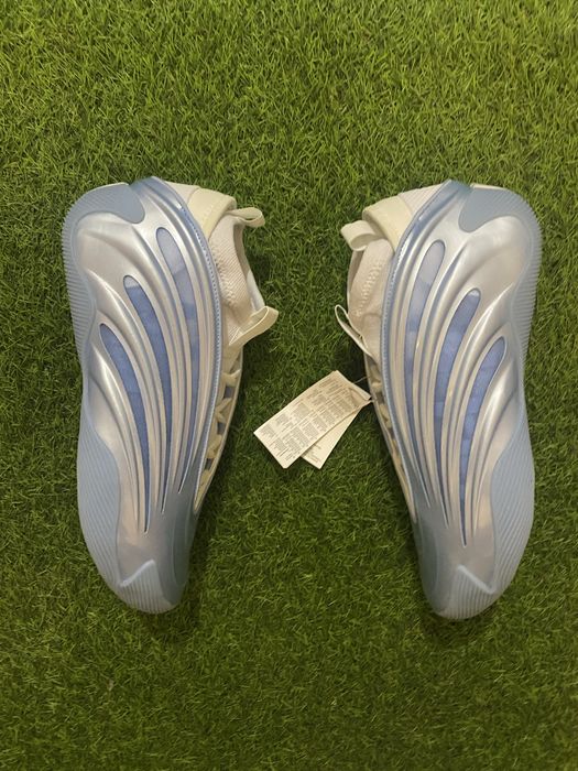 Баскетбольні кросівки adidas