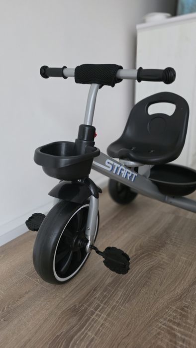 Дитячий триколісний велосипед TILLY START