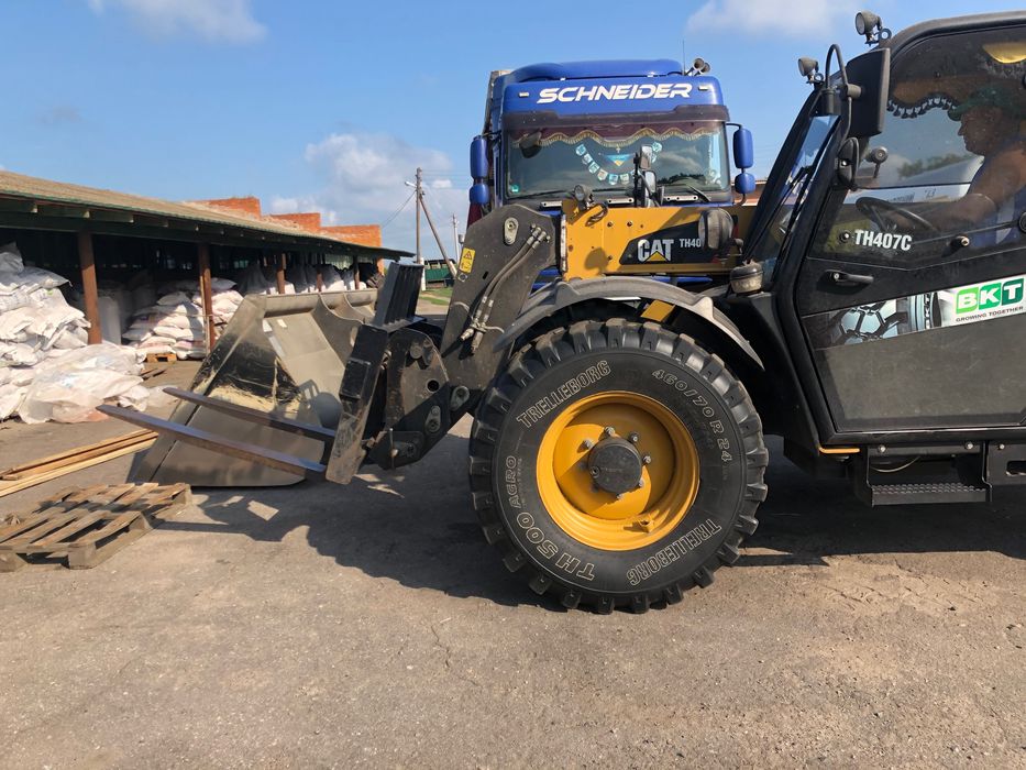 Caterpillar TH 407 C