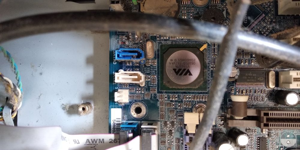 No3 komputery PC za czasów Windows XP Intel amd Pioneer HP DVD akcesor