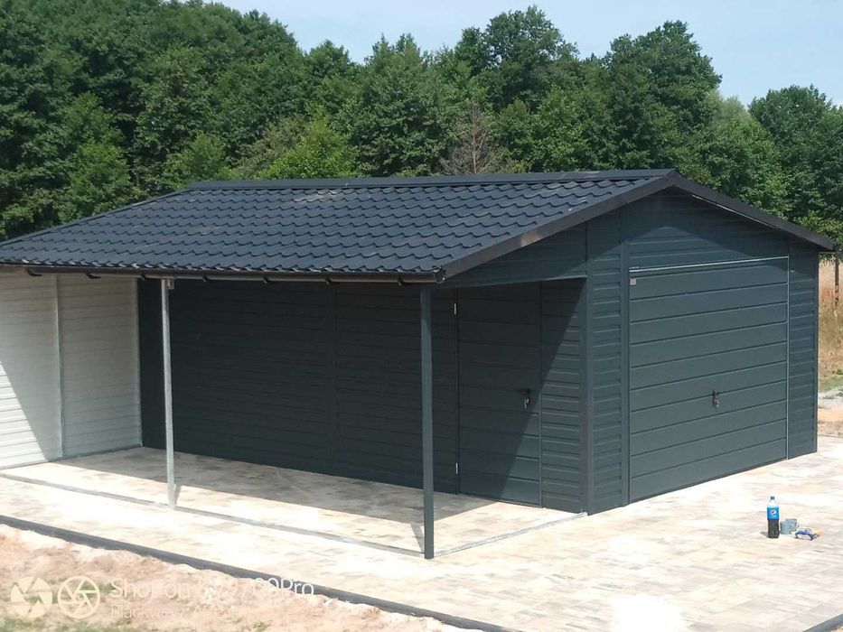 antracytowy garaż z wiatą 4x6 6x6 drzwi okno rynny ocynk profil