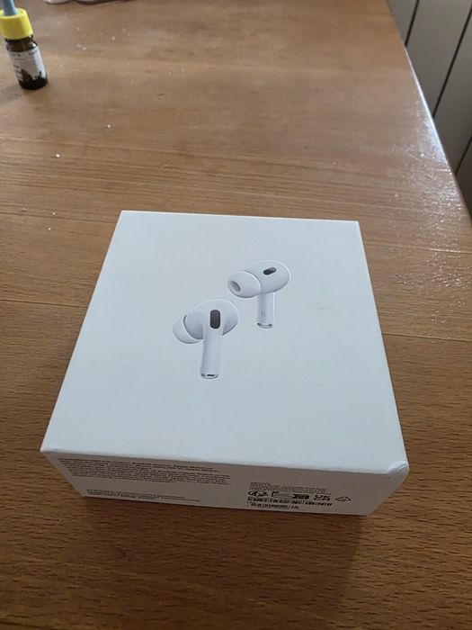 Нові навушники. Aplle airpods pro