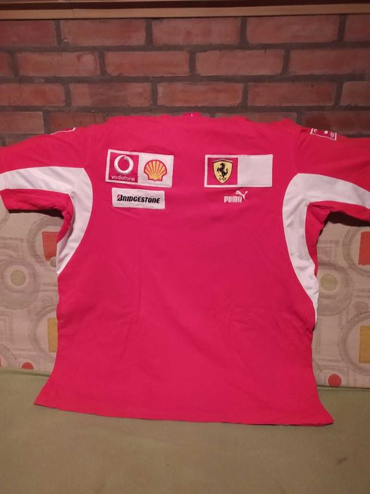 Sprzedam męską koszulkę Puma Scuderia Ferrari Shell Team - XL.